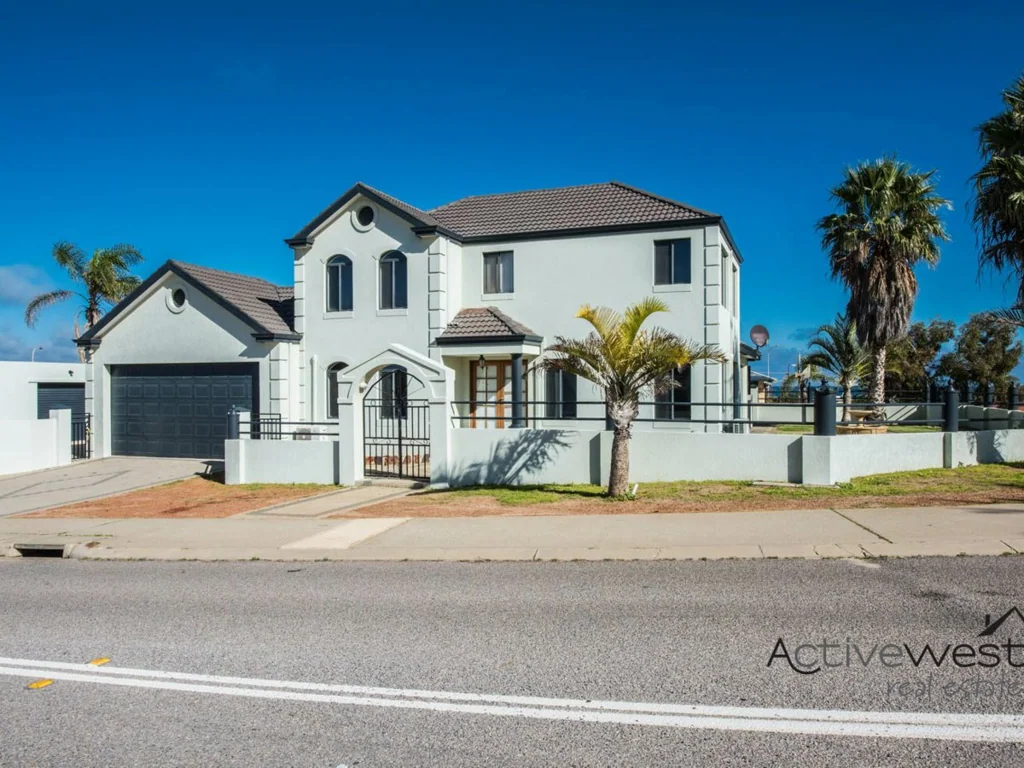 8 Endeavour Drive, Wandina, WA 6530