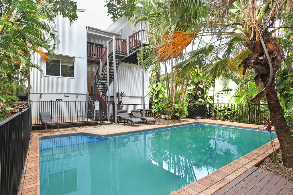 Sun soaked family haven in the heart of Alexandra Headland, metres from the beach