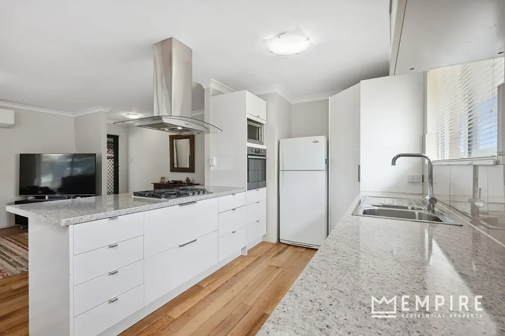 17 Stanyford Place, Hamilton Hill, WA 6163