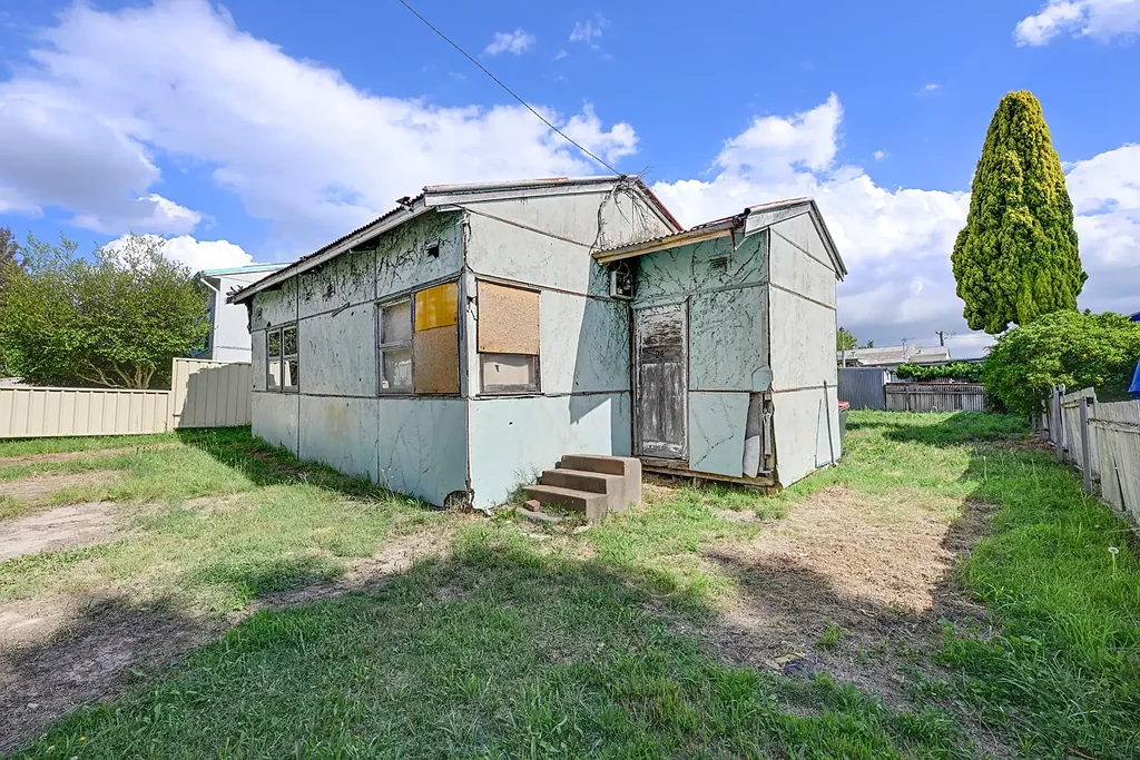 24 Moresby Street, Orange, NSW 2800