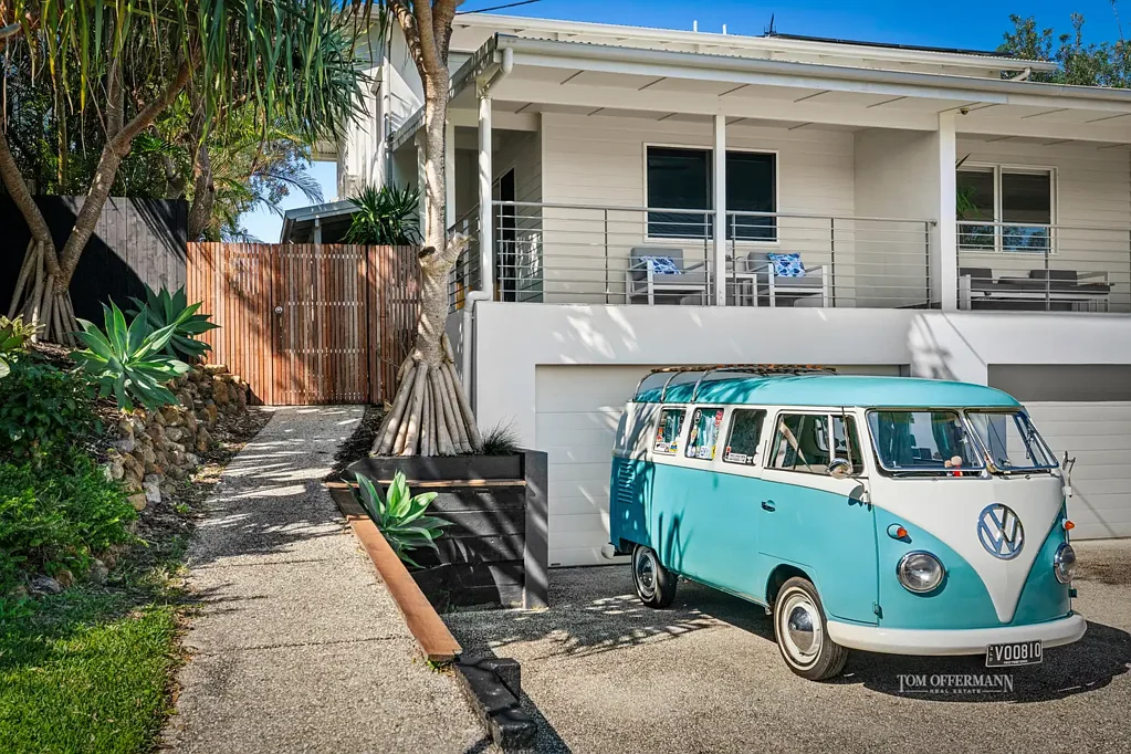 Sunrise Beach 3 Bedroom Relaxed Coastal Living Just Moments From the Sand and Surf