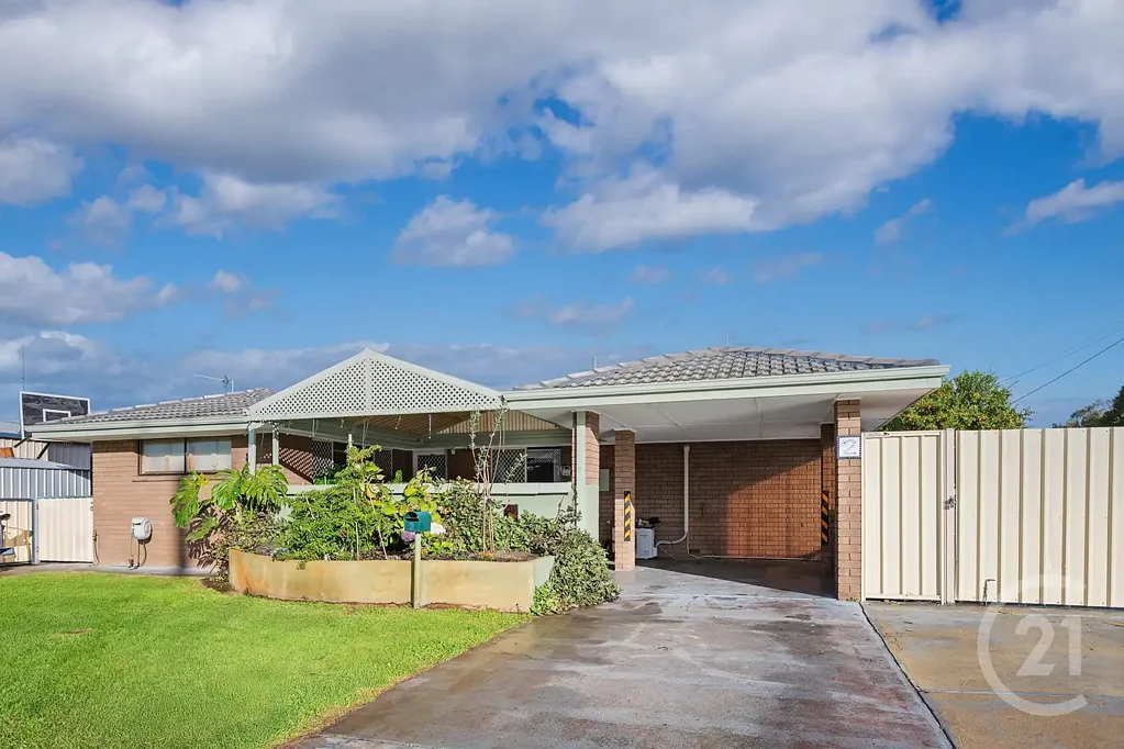 Carey Park 3 Bedroom Prime Location & Endless Outdoor Features!
