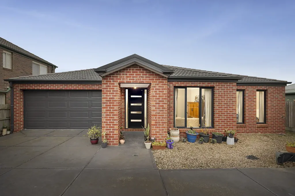 Sunbury 3Moenga Family Comfort & Space in a Peaceful Court Location