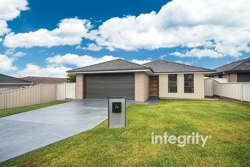10A Meroo Road, Bomaderry, NSW 2541