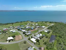 126-128 Ocean View Drive, Bowen