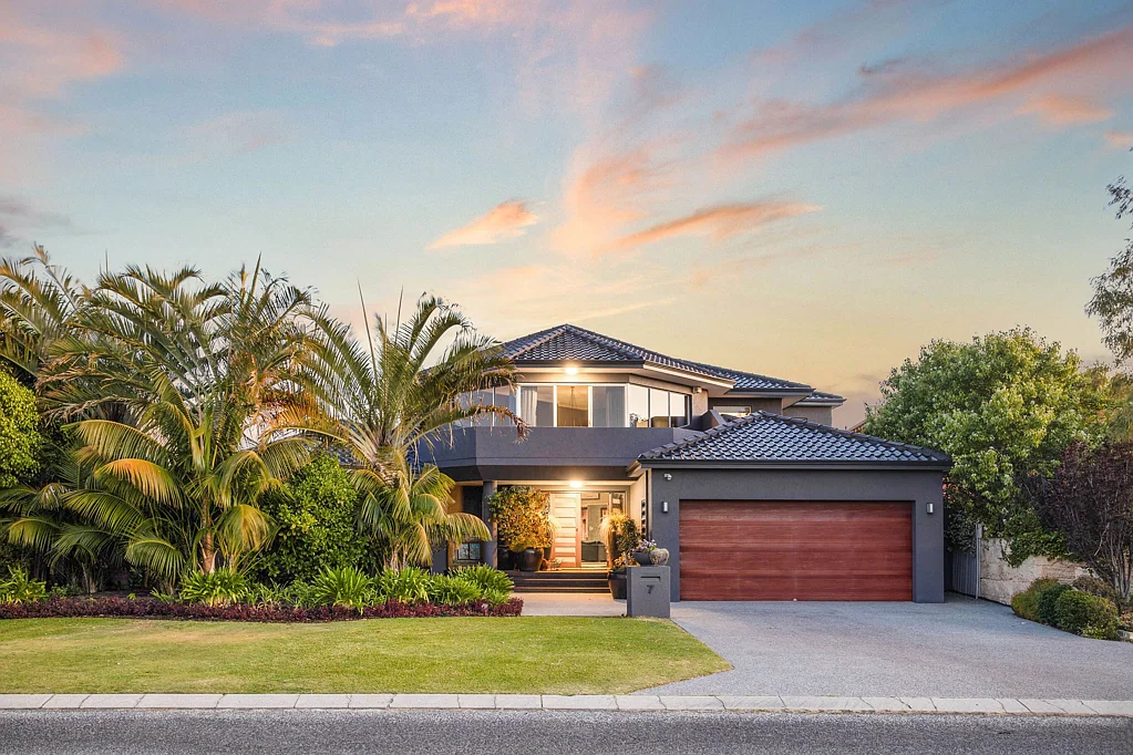 7 Ashmore Way, Sorrento, WA 6020