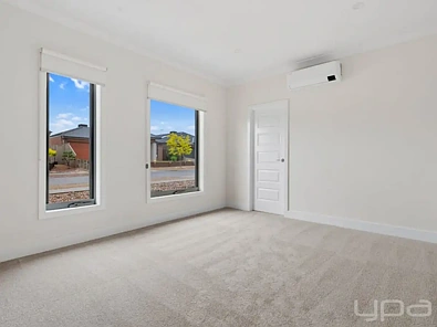 7 Stephanie Way, Harkness, VIC 3337, 3 Bedrooms, 2 Bathrooms, Townhouse