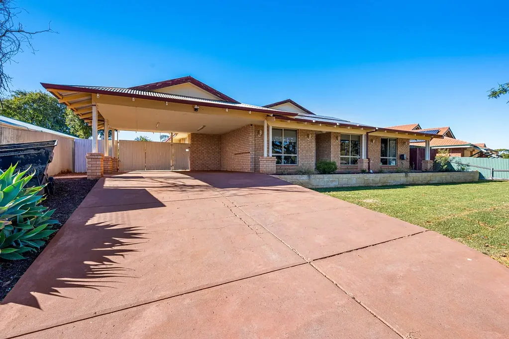 Hannans 4બેડરૂમ Spacious Family Living with Pool, Powered Shed & Massive Solar System