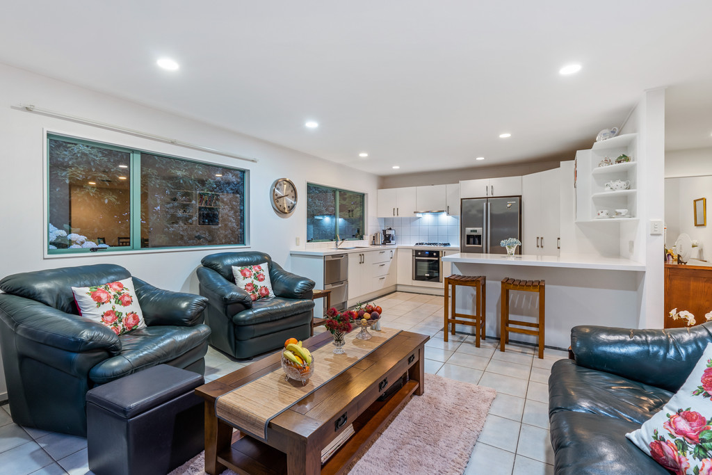 11 Artesia Close, Shamrock Park, Auckland - Manukau, 5 રૂમ, 0 બાથરૂમ