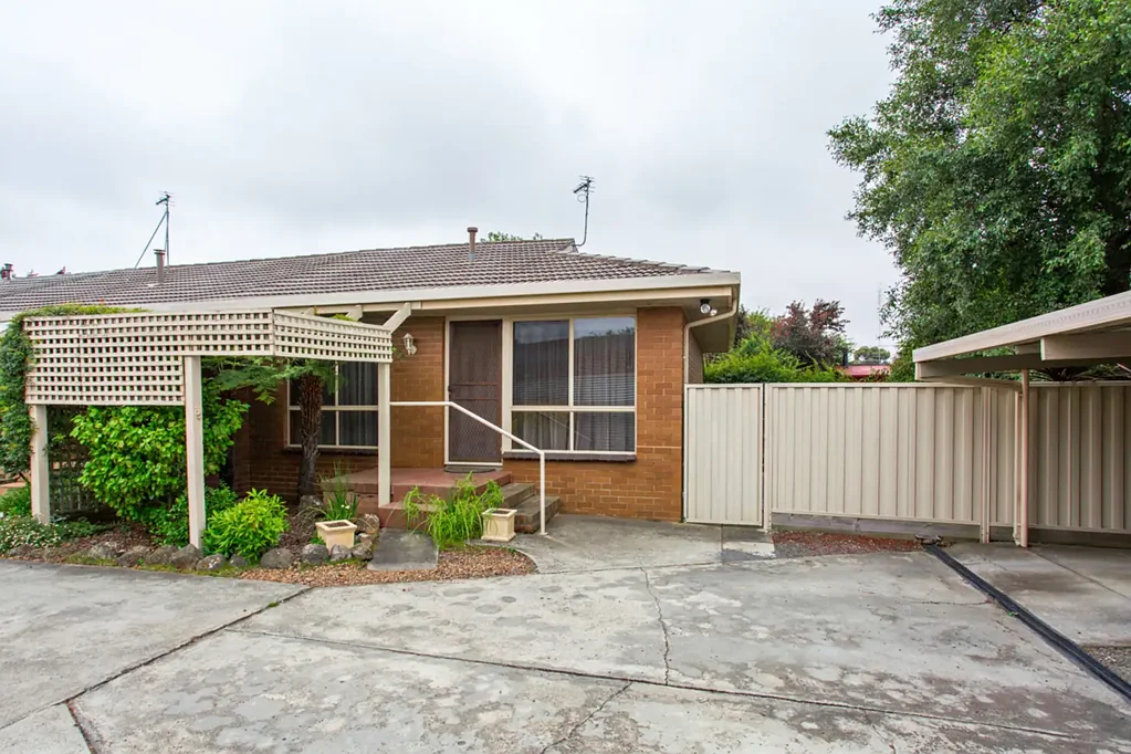 3/24 Molbray Street, Wendouree, VIC 3355
