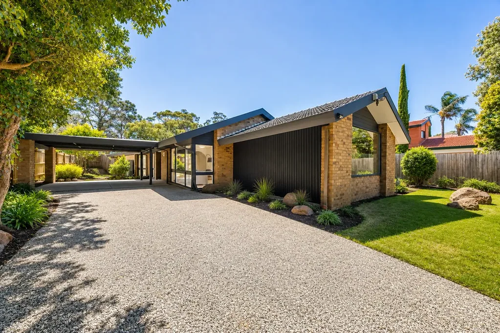 Wheelers Hill 5कमरा Contemporary Elegance on a Generous 869m² Allotment in Wheelers Hill