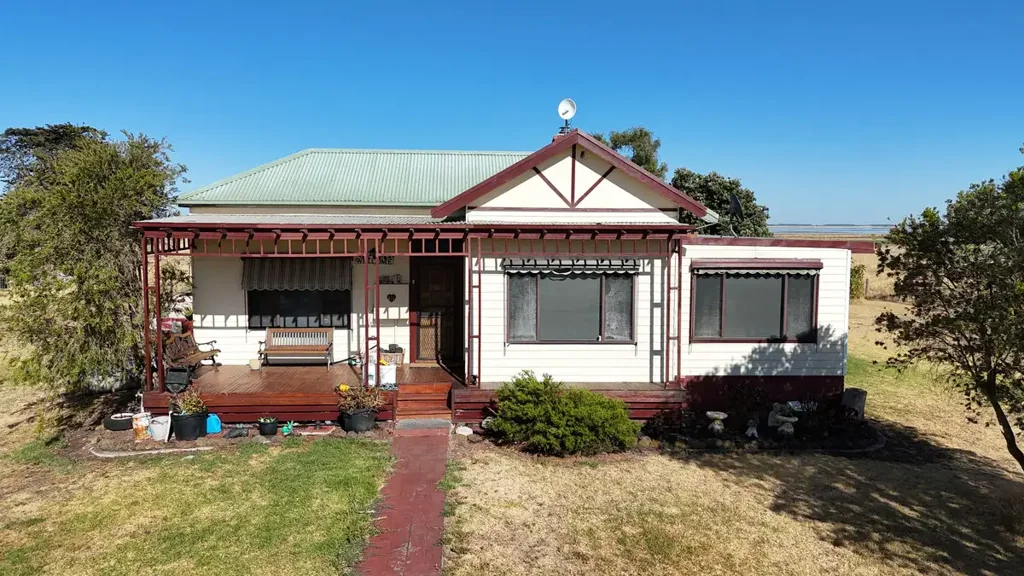 Dreeite South  QUALITY COLAC DISTRICT PROPERTY