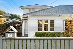 13 Wicklow Road, Narrow Neck