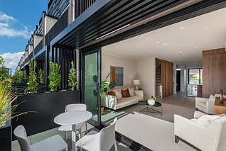 15B Windlass Street, Long Bay, North Shore City