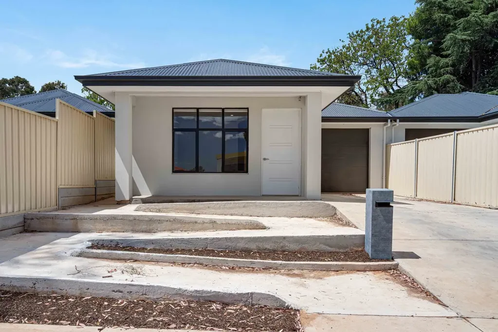 447B Bridge Road, Para Hills, SA 5096