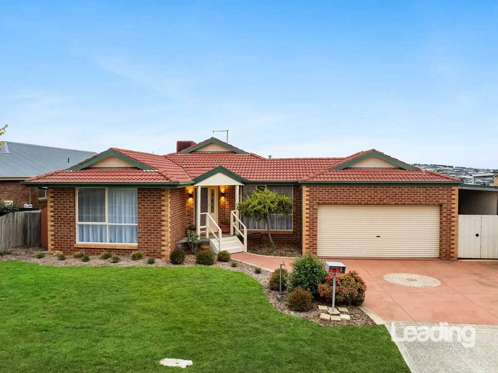 11 Lalor Crescent, Sunbury, VIC 3429