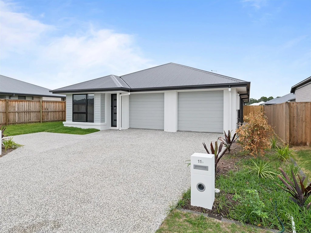 Heathwood 5房 两户住宅设计 3+2 格局 位于[地址] 高端定制家居 配备齐全 Great Investment or live in when the kids move..