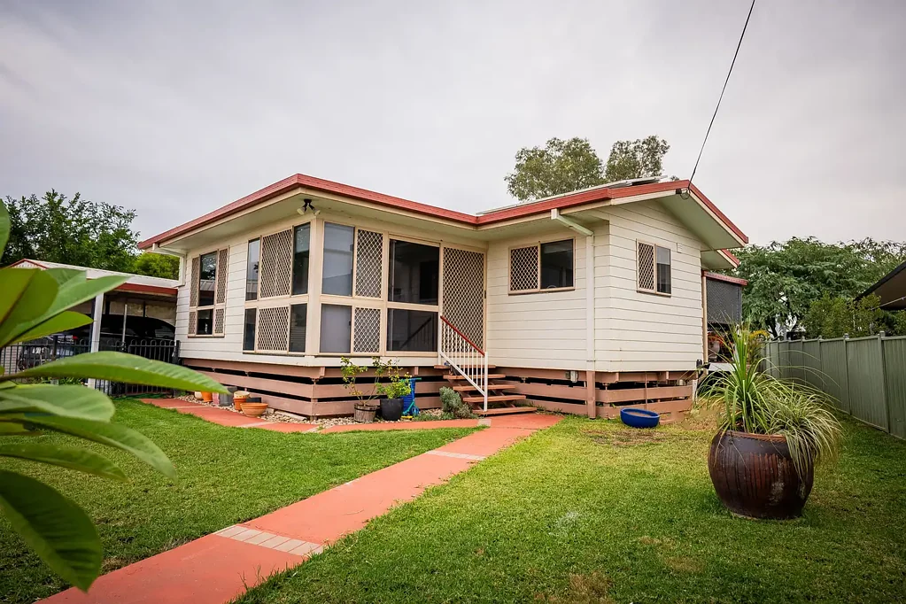 Roma 3બેડરૂમ Three Bedroom Home in Quiet Cul-De-Sac
