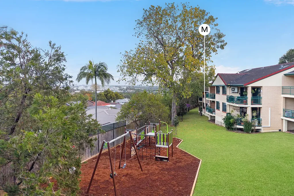 Ryde 3房 宽敞164平米 专属通道健身水疗 主卧带套间 步行学校商圈 Privately positioned in premium community complex