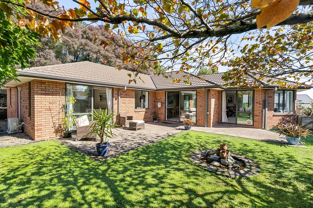 Cambridge 4 Slaapkamer Act Fast – Immaculate Home Ready for New Owners!