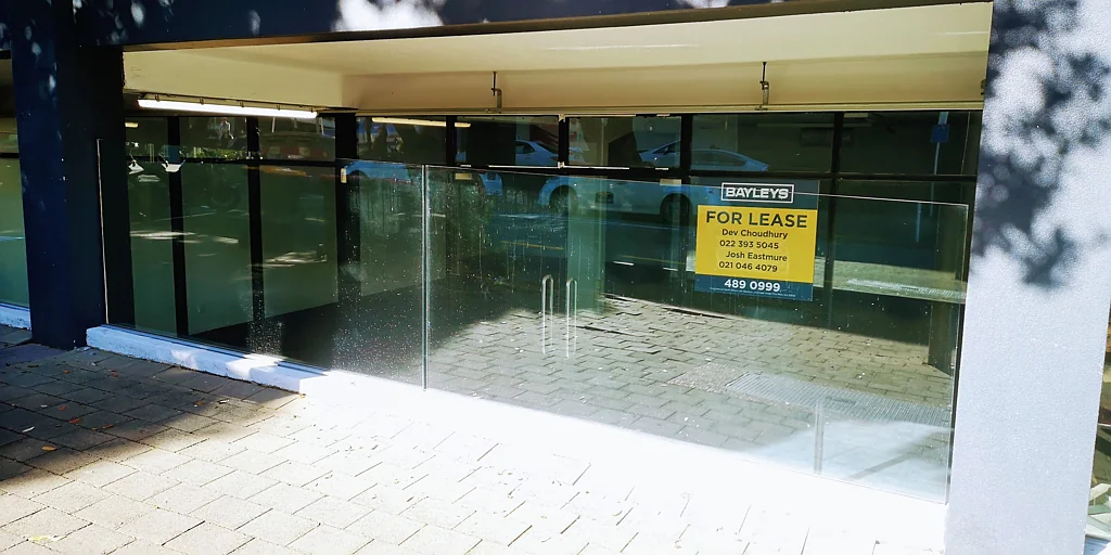 Takapuna Lake Road retail