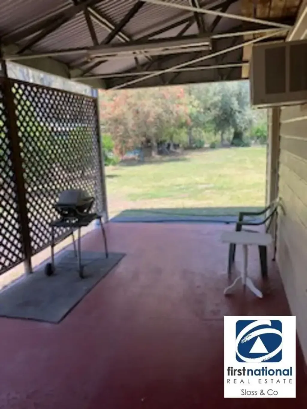 Granny flat in a wonderful area - electricity included