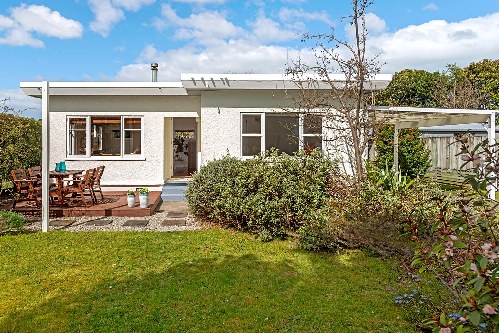 Mangapapa 1 Slaapkamer Step onto the property ladder in style