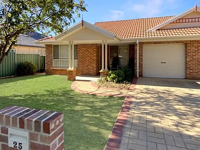 Forbes 2chambre Low-Maintenance Living in a Prime Residential Setting