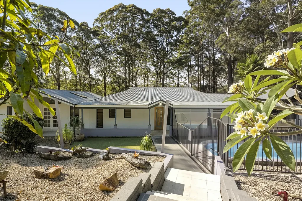 Repton 4બેડરૂમ Private Acreage Living with Pool, Flexible Living & Serious Shed Appeal