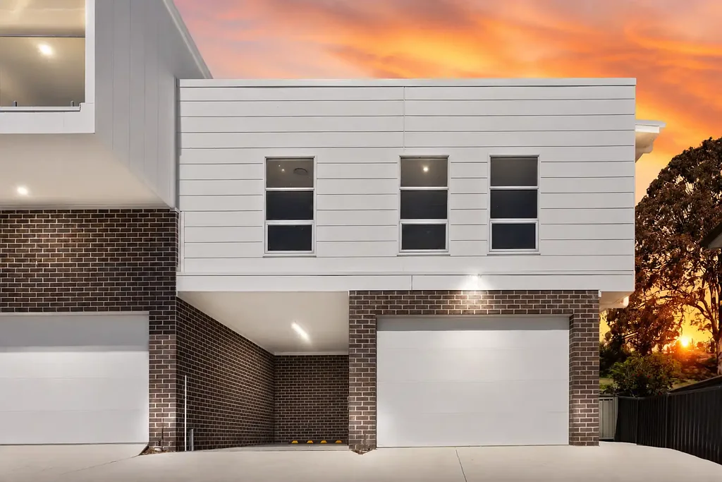 Tullimbar 4ห้องนอน Spacious Family Living with Escarpment Views