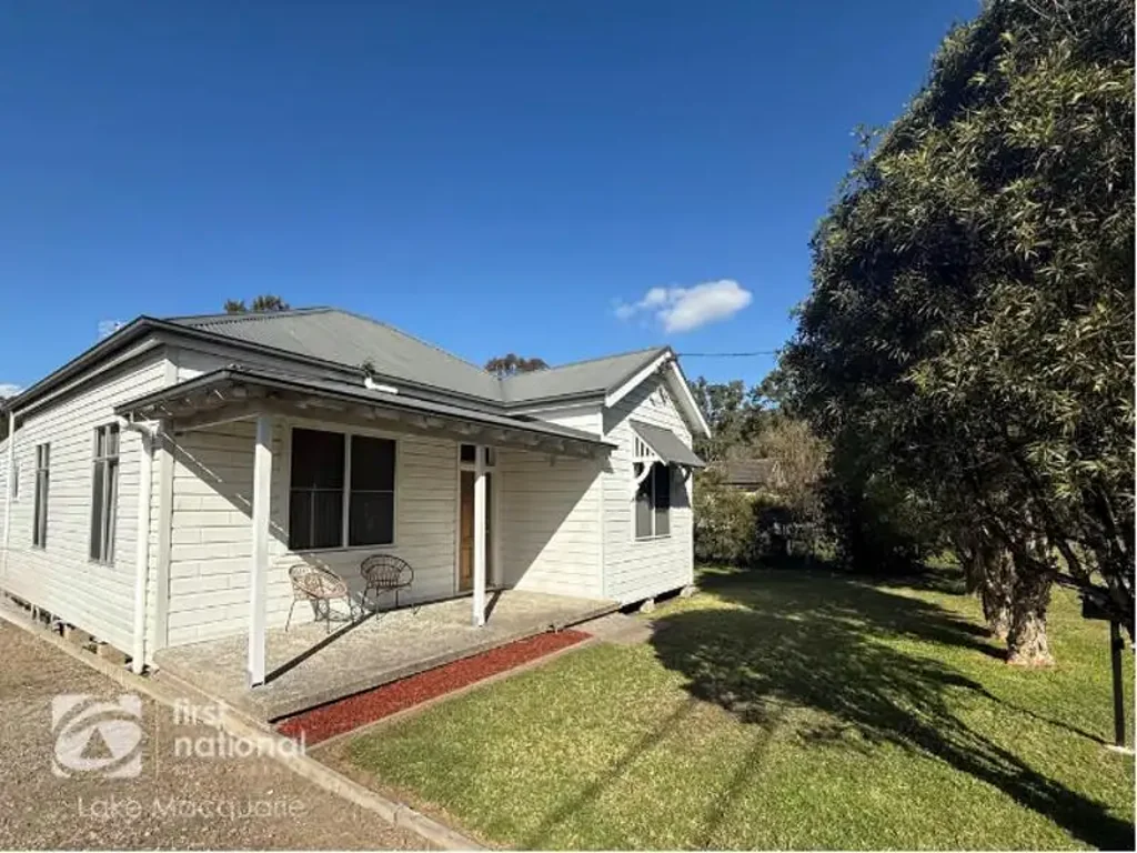 Beautifully Restored Character Home in Holmesville