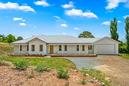 14 Neotsfield Avenue, Gloucester