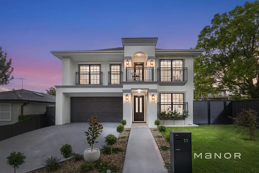 Old Toongabbie 5ห้องนอน A Rare French-Inspired Masterpiece Offering Timeless Elegance, Grand Family Comfort & Resort-Style Living.