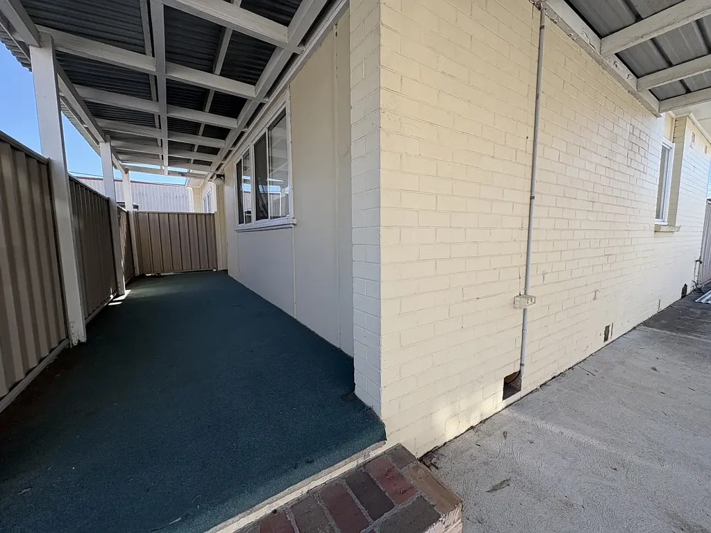 Neat & Tidy Two Bedroom Home
