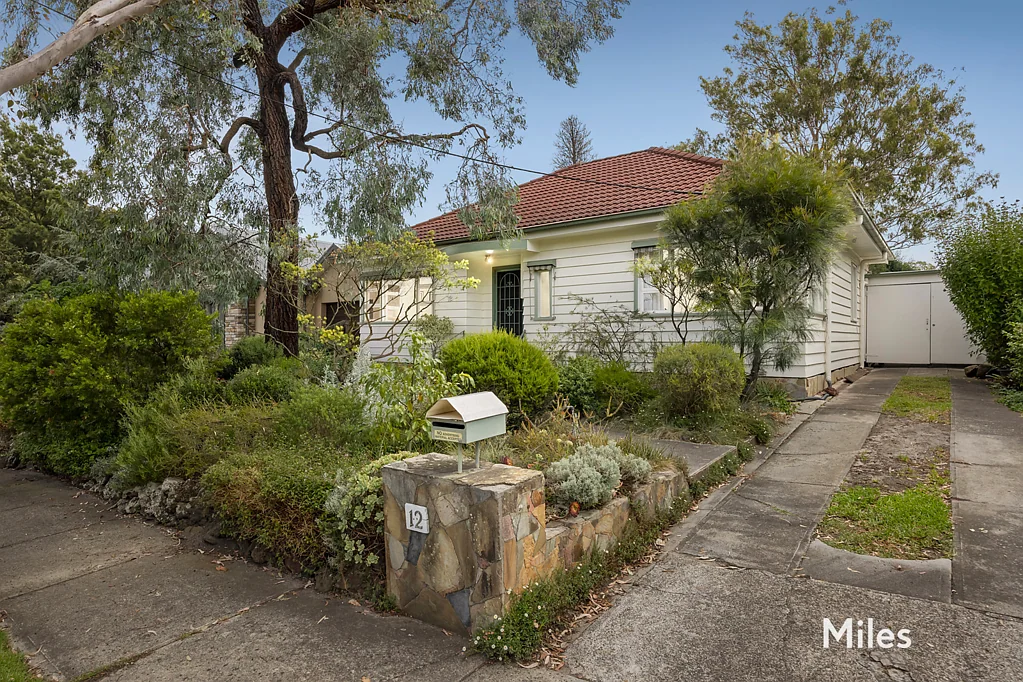 12 Mandall Avenue, Ivanhoe, VIC 3079