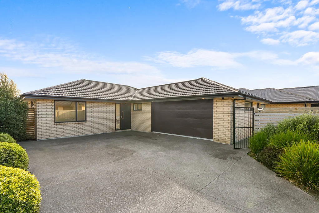 Wigram 3chambre OUT OF TOWN OWNER SAYS "SELL"!