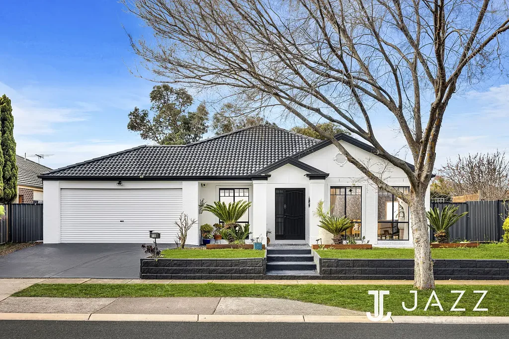 Point Cook 5 Slaapkamer Spacious Family Living on Approximately 720m² in the Heart of Point Cook
