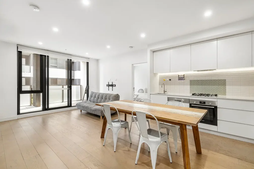 Clayton South 2ਬੈੱਡਰੂਮ Modern Comforts in Clayton South