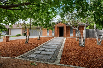 10 NIMBERA ST, HARRISON ACT 2914, 4 Kuwarto, 2 Banyo, House