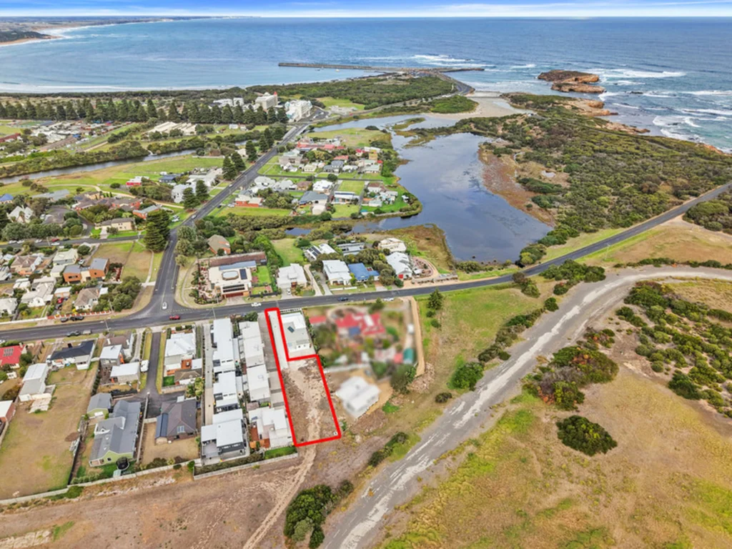 Warrnambool ONCE IN A LIFETIME OPPORTUNITY... UNIQUE BUILDING BLOCK IN SOUTH