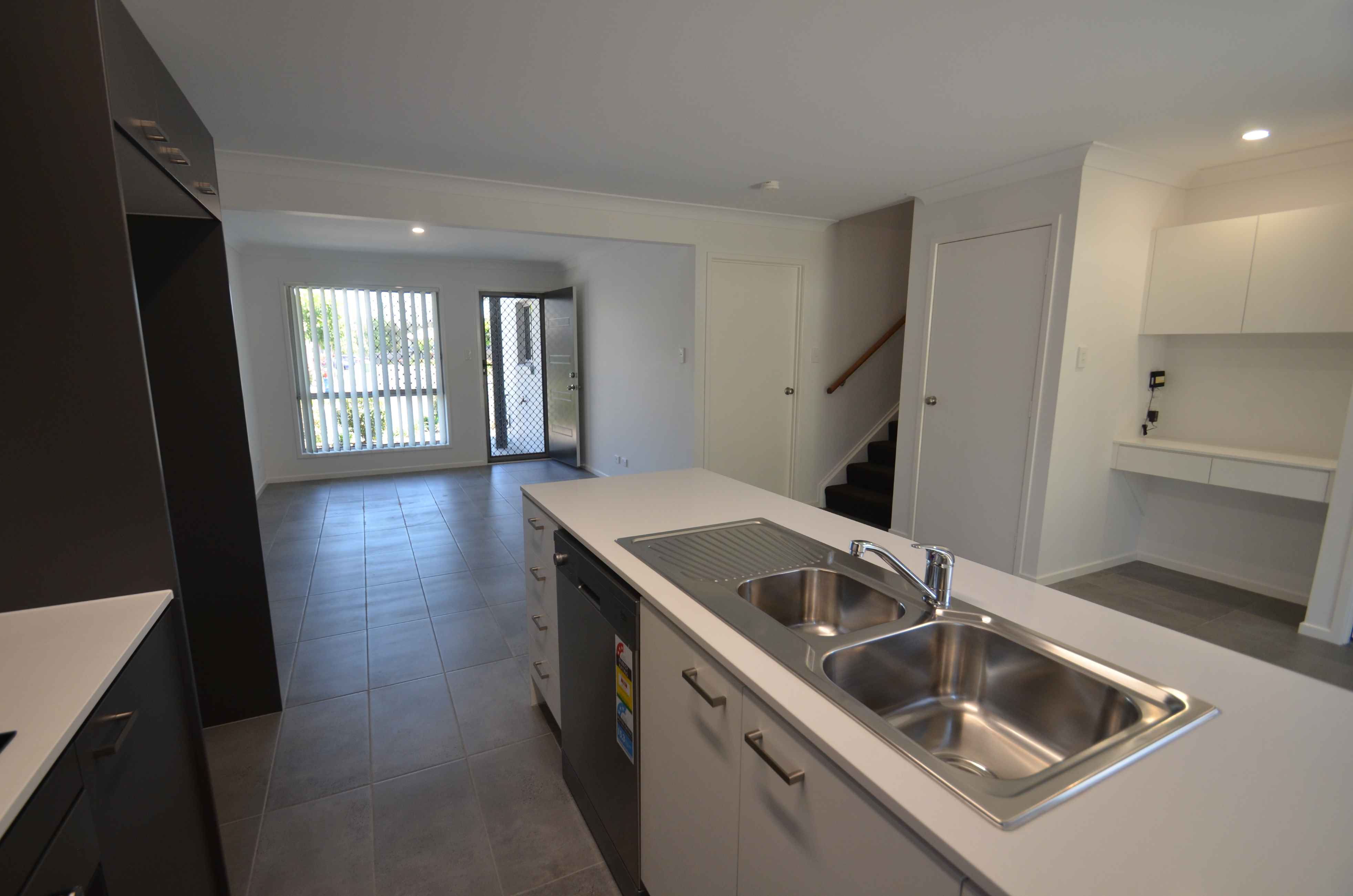 UNIT 45 29 CLAUSSEN ST, BROWNS PLAINS QLD 4118, 0 chambres, 0 salles de bain, Townhouse