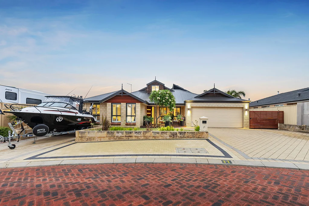11 Aberfoyle Heights, Currambine, WA 6028