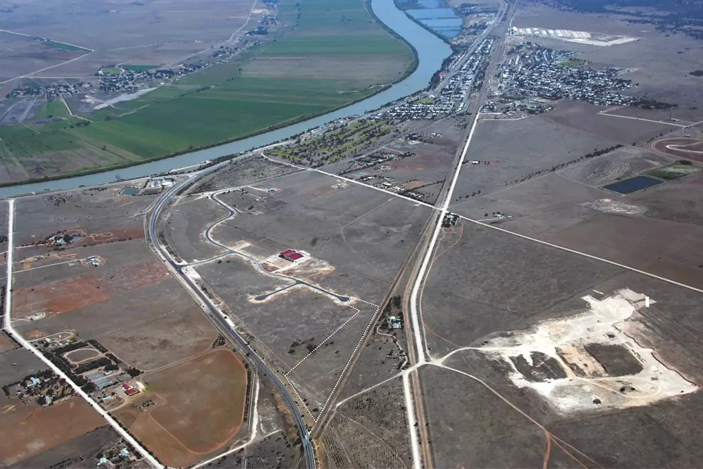 Tailem Bend 3.6ha of Rural Living Meets Strategic Potential