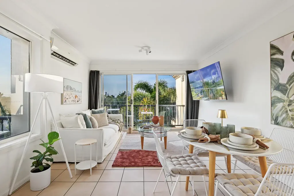 Surfers Paradise 2房  Fully furnished 2-bedroom apartment in the heart of Surfers Paradise - ideal investment or lifestyle opportunity