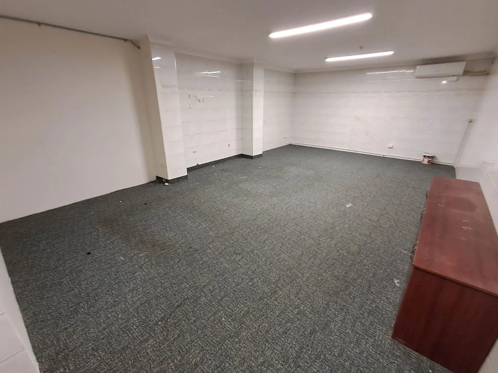 Burswood 250M² REAR OFFICE/WORK BASE