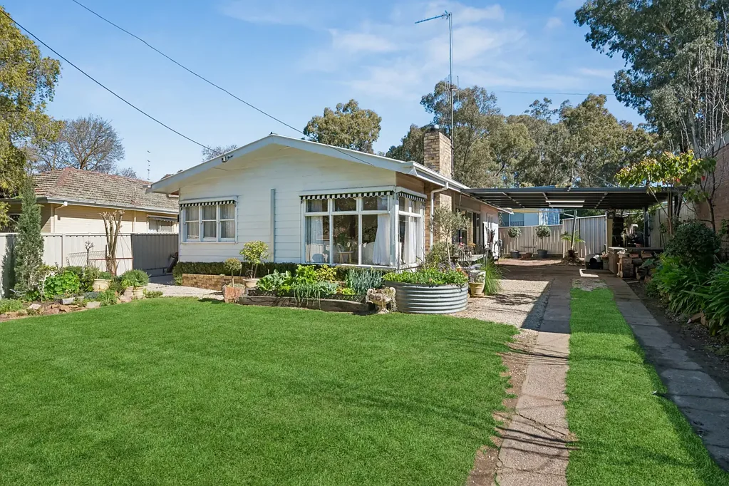 Spring Gully 2房  A Charming Home with Plenty to Offer