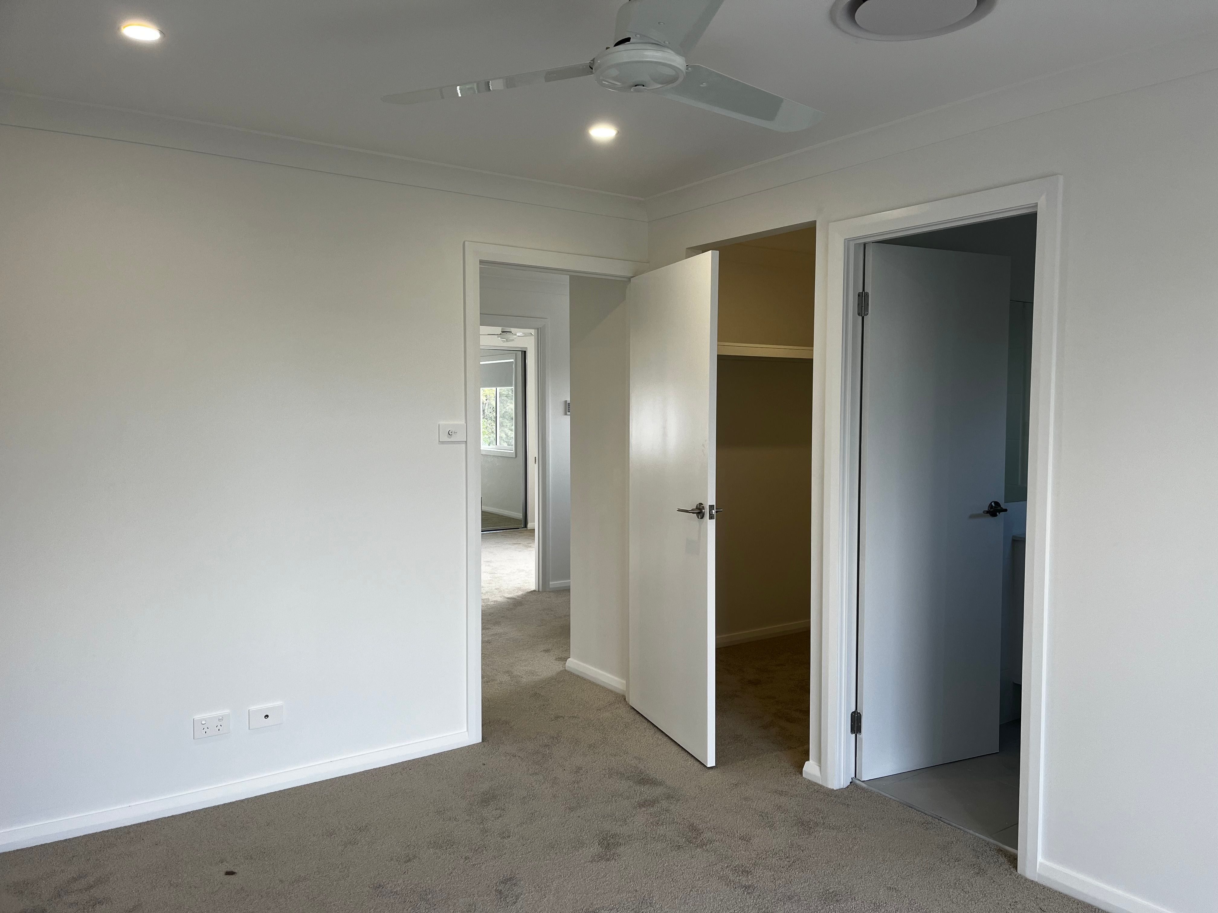 27 BROUGHTON CCT, TANILBA BAY NSW 2319, 0部屋, 0バスルーム, Townhouse