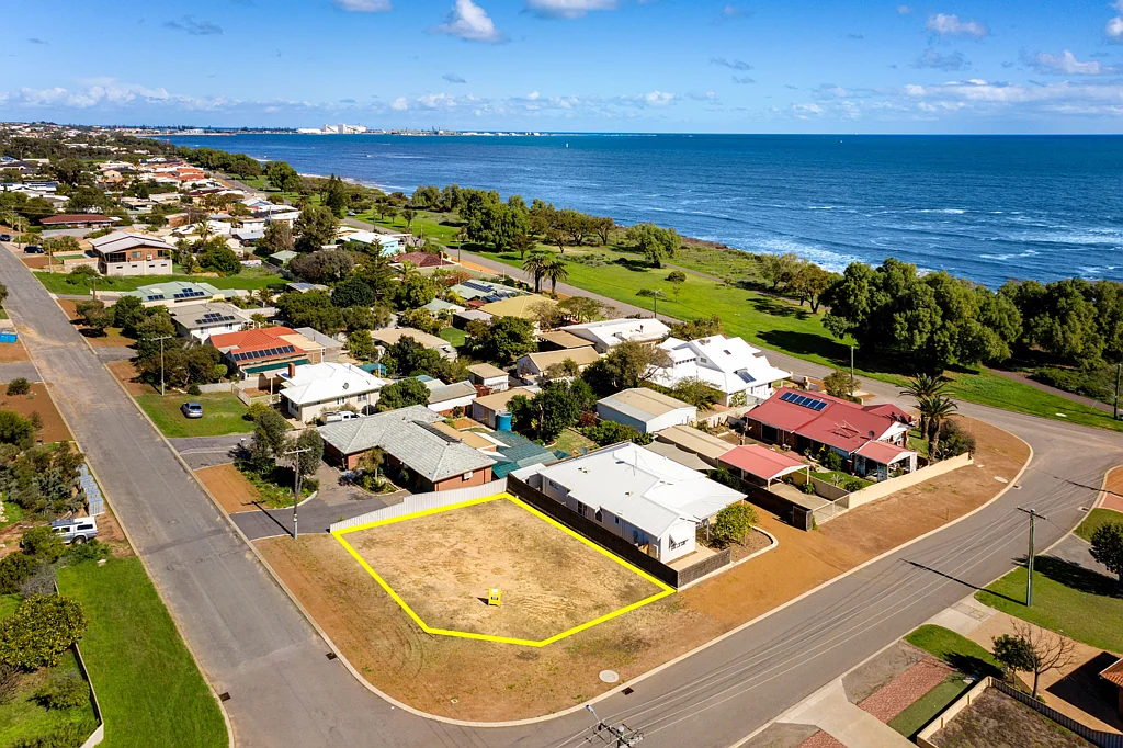 6 Fuller Street, Bluff Point, WA 6530
