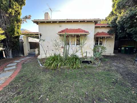 Cottesloe 4 Bedroom Home of Two Eras