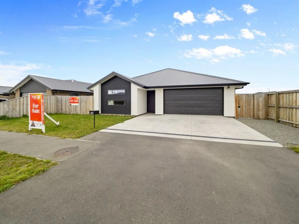 Hampstead 4房  Stunning Design - Outstanding Opportunity